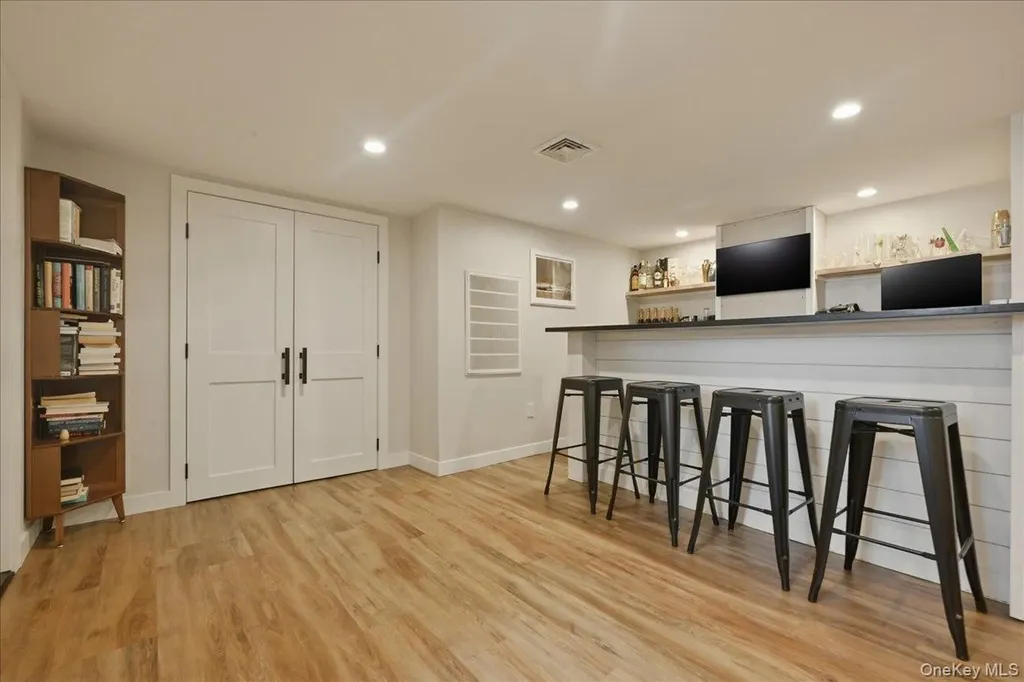 98 Vincent Place Lynbrook NY 11563