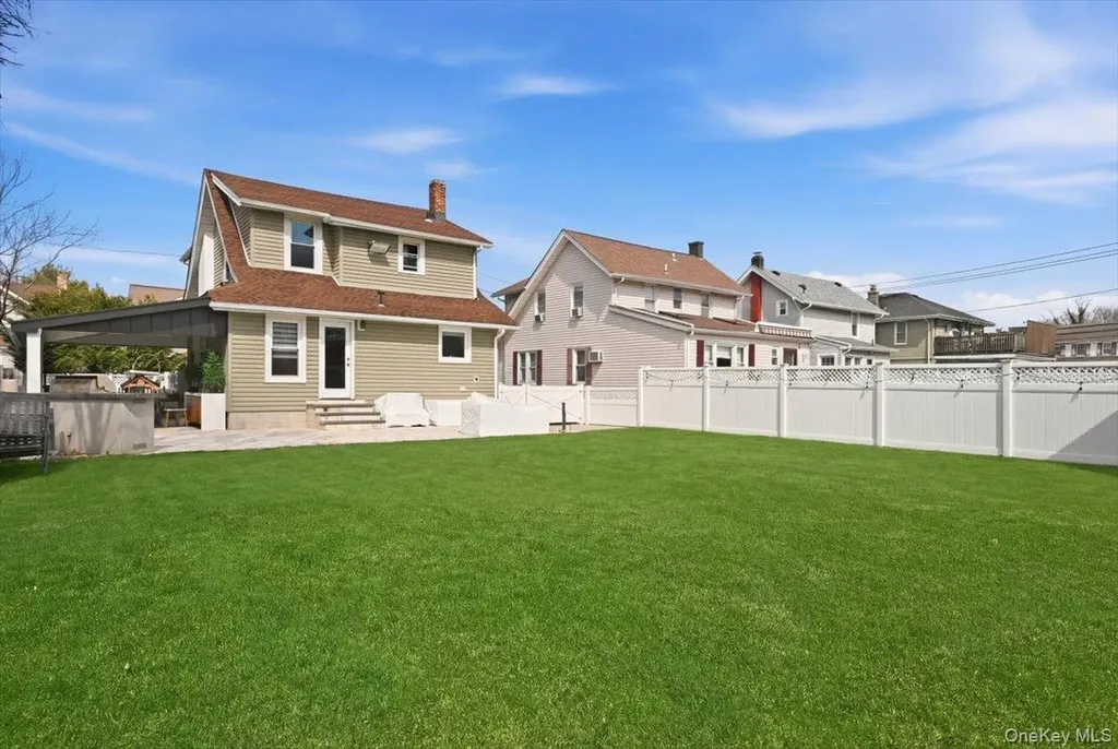 98 Vincent Place Lynbrook NY 11563