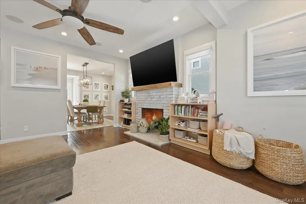 98 Vincent Place Lynbrook NY 11563