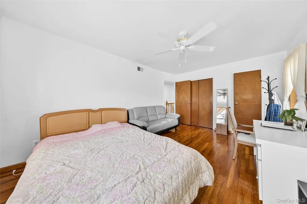 62-01 Douglaston Parkway Douglaston NY 11362