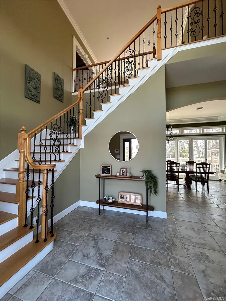 4 Vining Street Centereach NY 11720