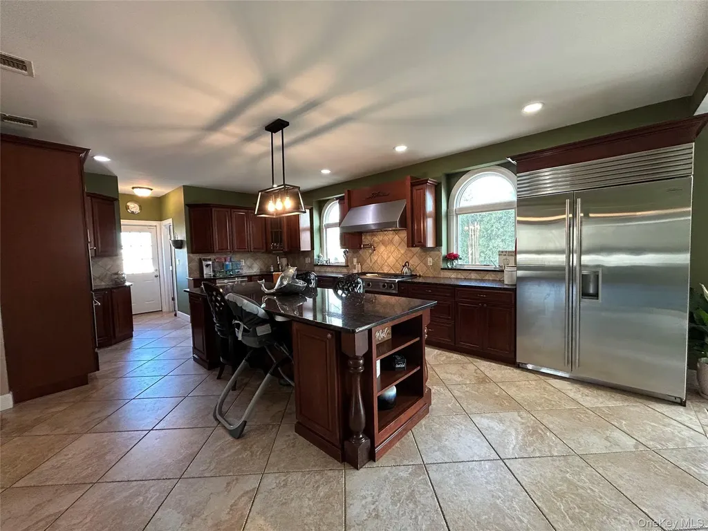 4 Vining Street Centereach NY 11720