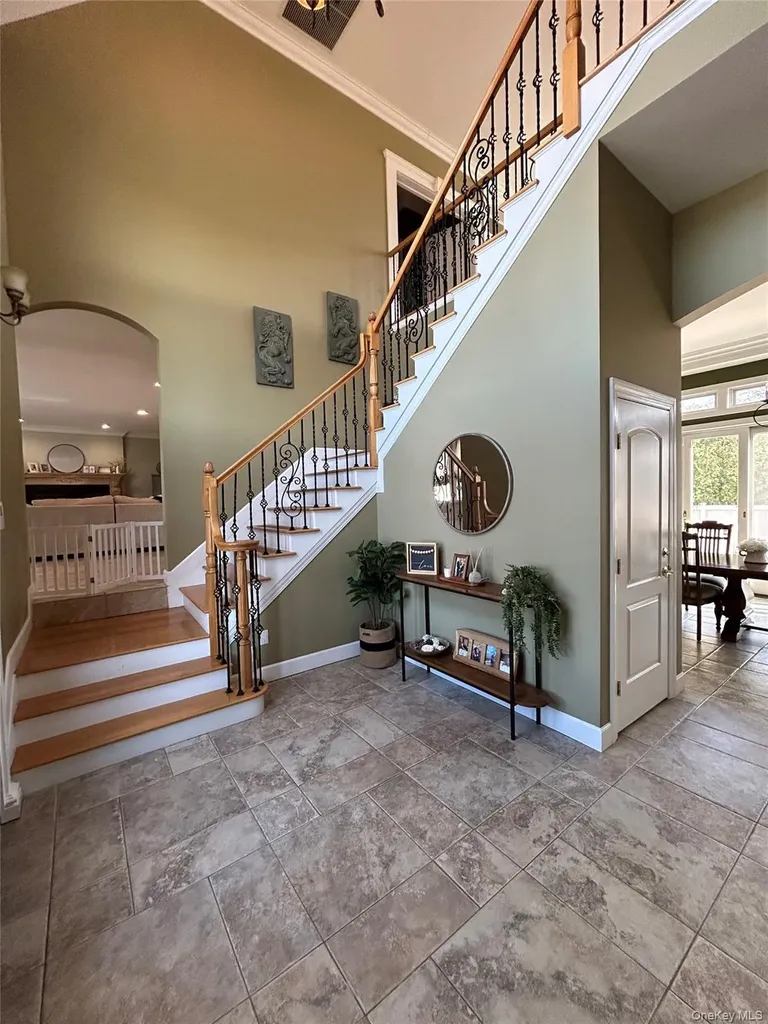 4 Vining Street Centereach NY 11720