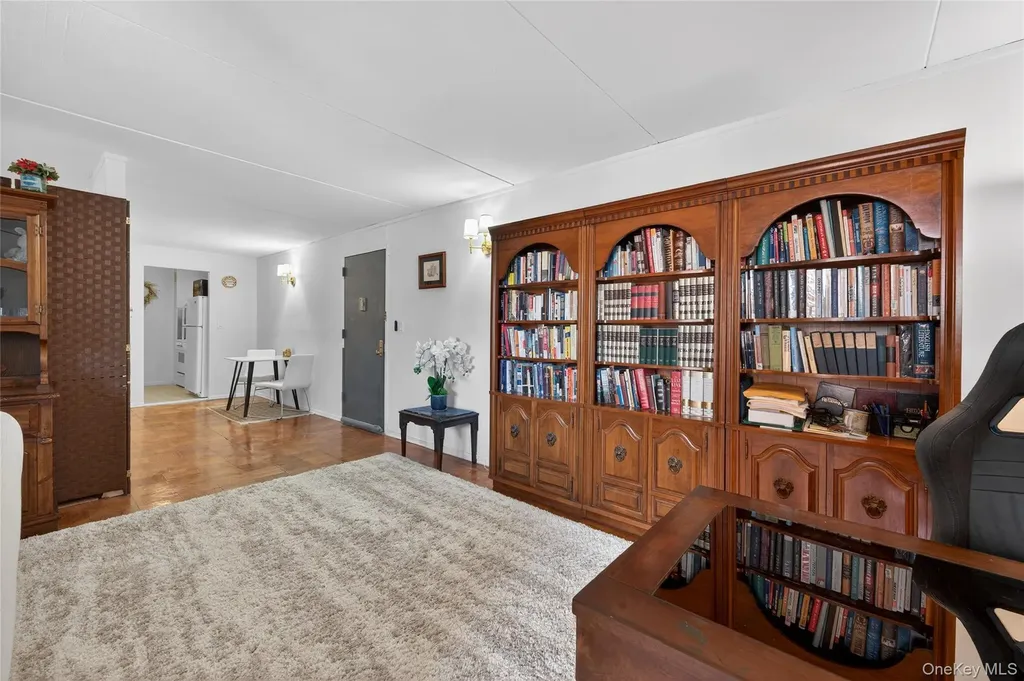 100 Clinton Avenue Mineola NY 11501