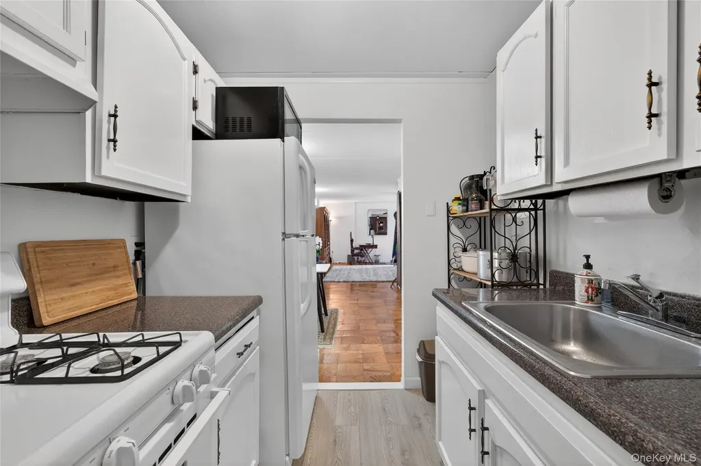 100 Clinton Avenue Mineola NY 11501