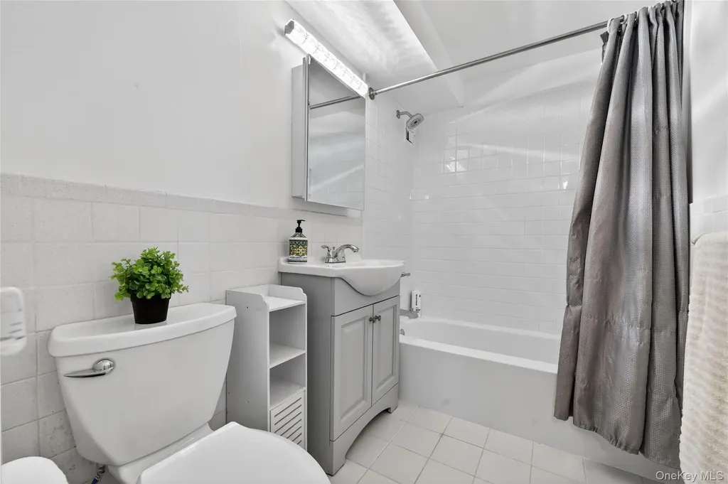 100 Clinton Avenue Mineola NY 11501