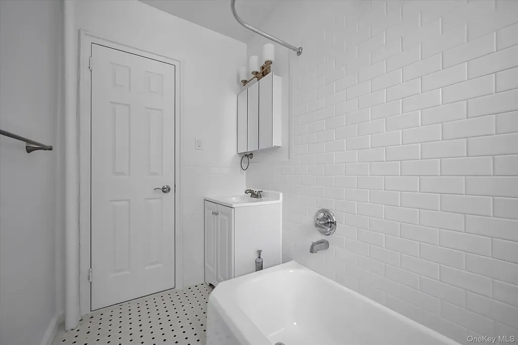 2685 Creston Avenue Bronx NY 10468