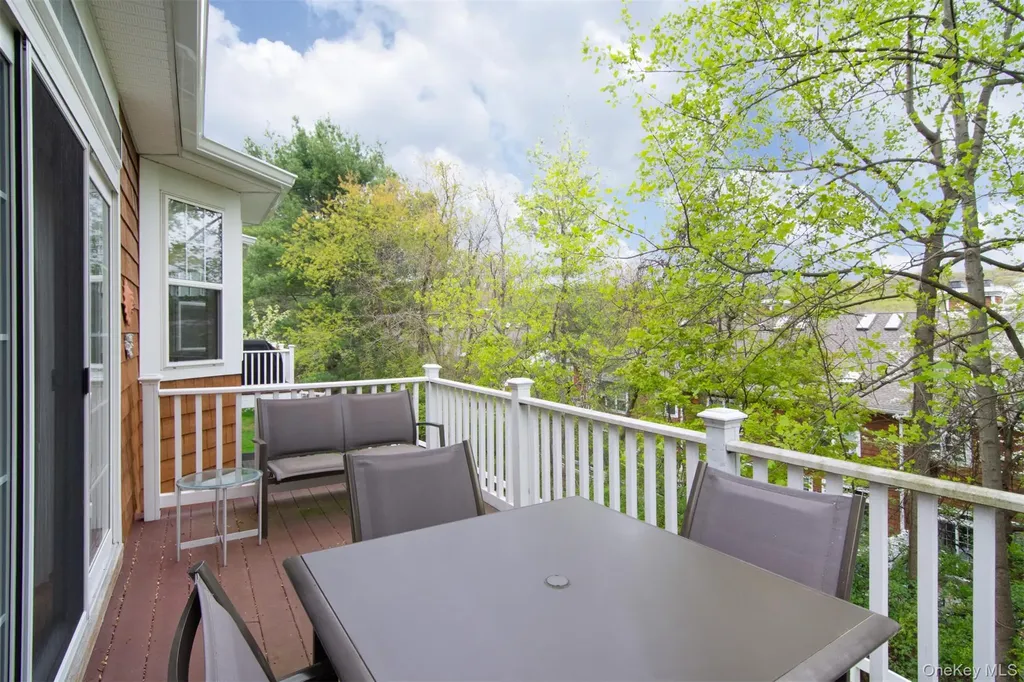 16 Wyldwood Drive Tarrytown NY 10591