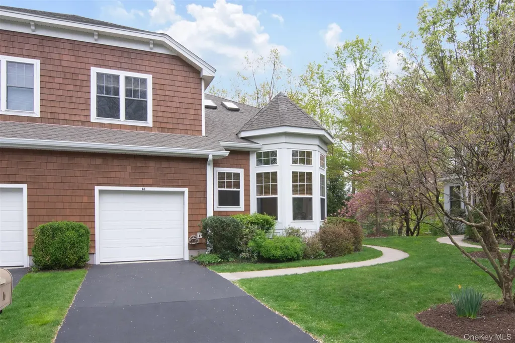 16 Wyldwood Drive Tarrytown NY 10591
