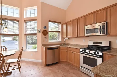 16 Wyldwood Drive Tarrytown NY 10591