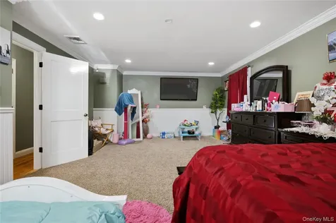 5 Wheeler Court Deer Park NY 11729