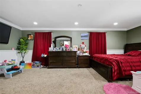 5 Wheeler Court Deer Park NY 11729