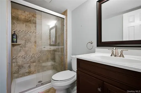 5 Wheeler Court Deer Park NY 11729
