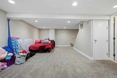 5 Wheeler Court Deer Park NY 11729