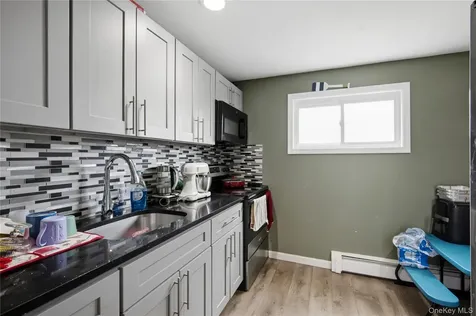 5 Wheeler Court Deer Park NY 11729