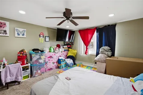 5 Wheeler Court Deer Park NY 11729