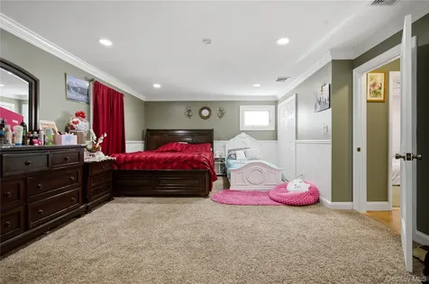 5 Wheeler Court Deer Park NY 11729