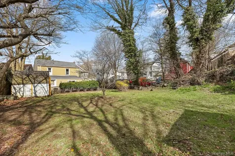 15 Henry Street Greenwich CT 06830