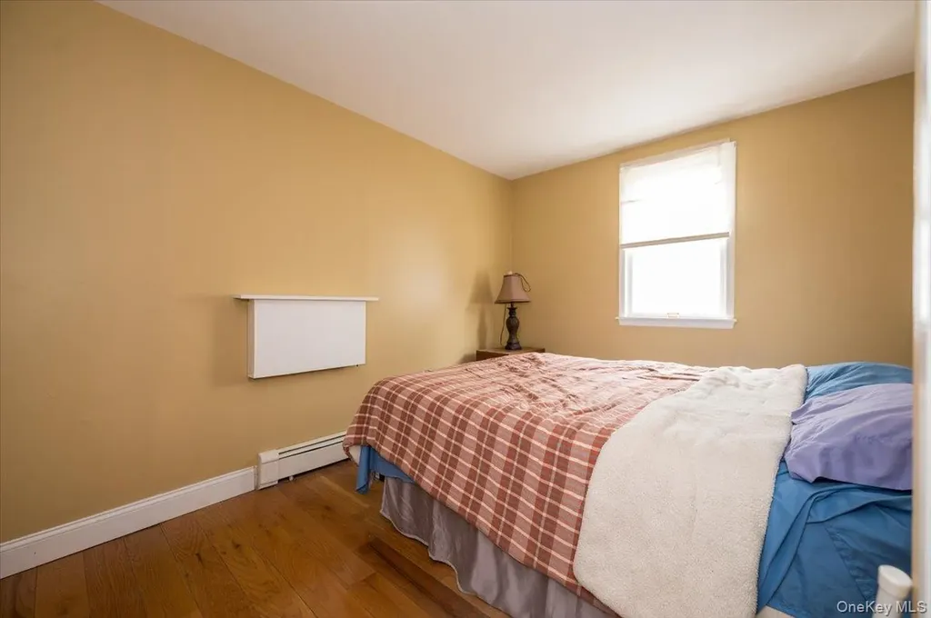 7 Poplar Avenue Bronx NY 10465