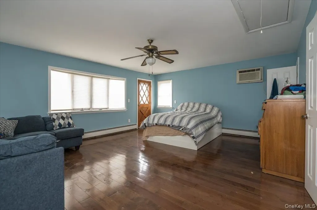 7 Poplar Avenue Bronx NY 10465