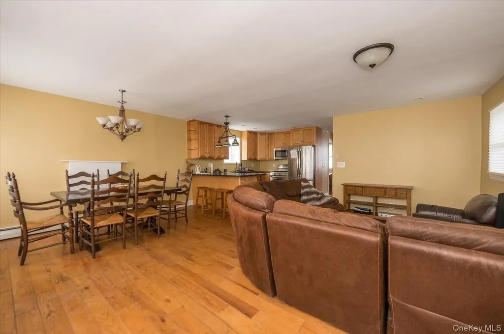 7 Poplar Avenue Bronx NY 10465