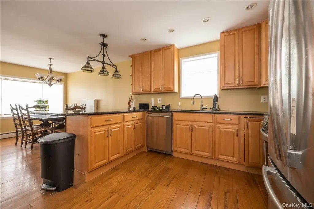 7 Poplar Avenue Bronx NY 10465