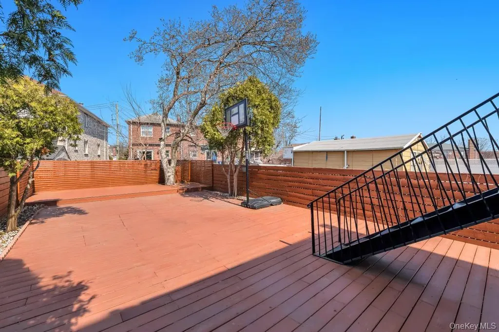 3247 Fairmount Avenue Bronx NY 10465