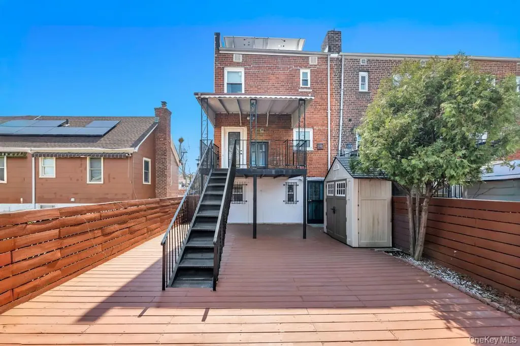 3247 Fairmount Avenue Bronx NY 10465