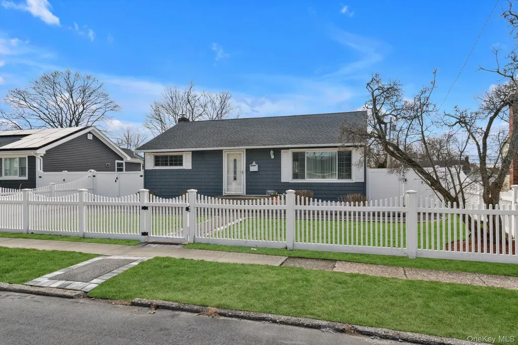 15 Silverpine Drive Amityville NY 11701