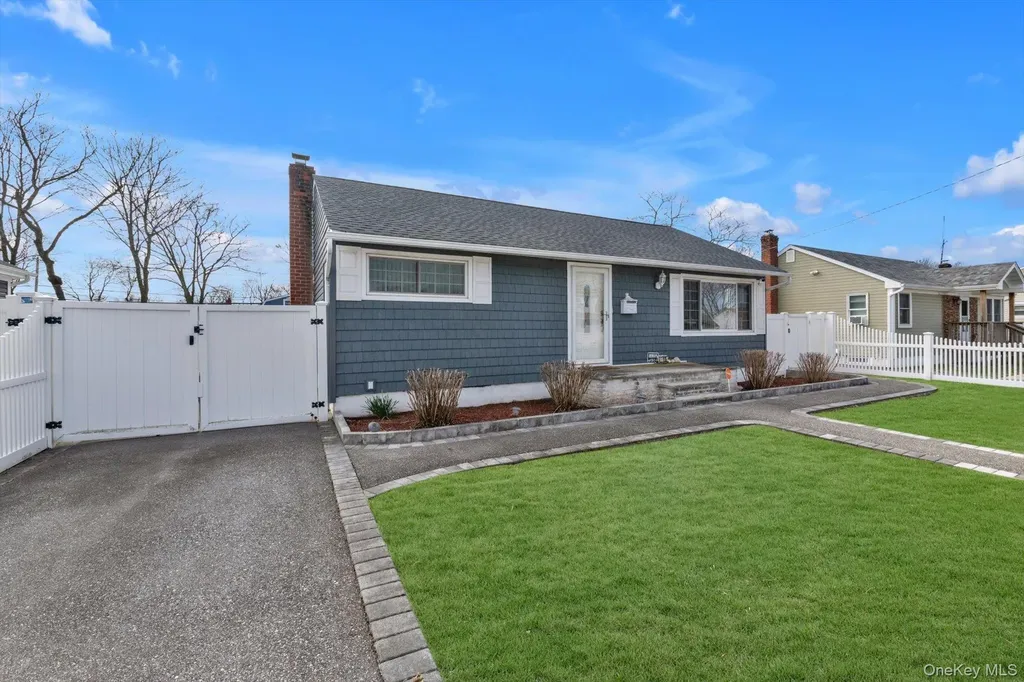 15 Silverpine Drive Amityville NY 11701