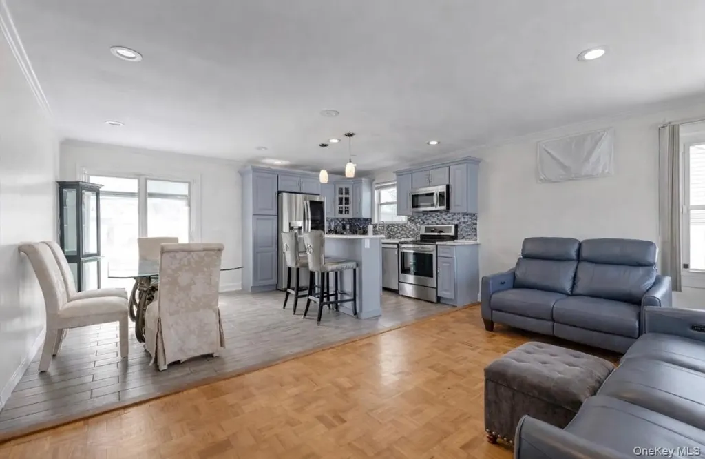 15 Silverpine Drive Amityville NY 11701