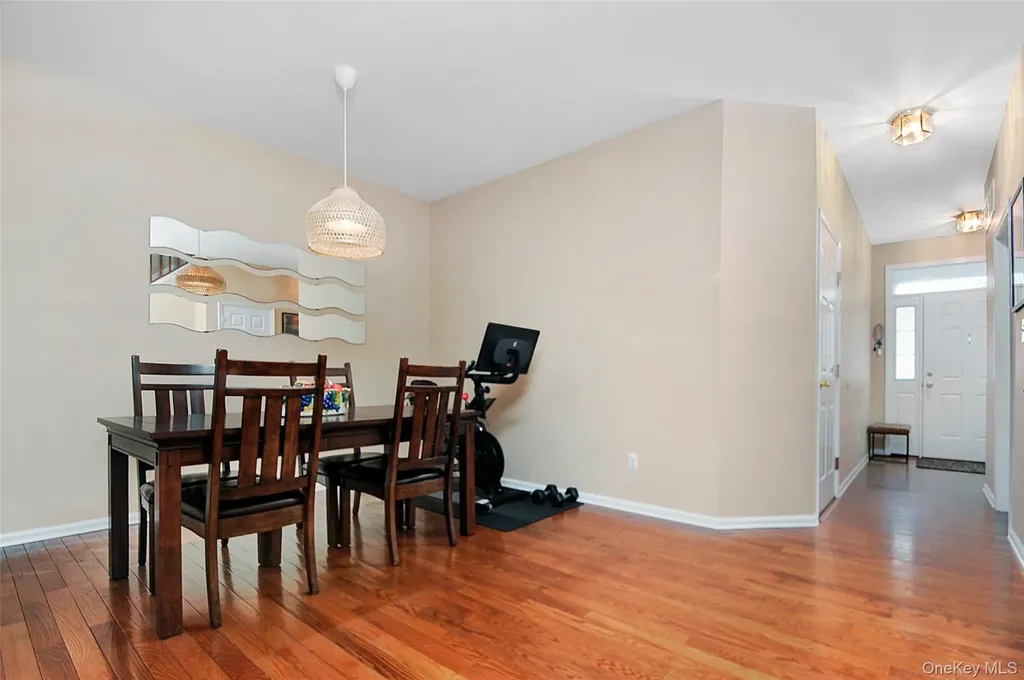 6 Webster Court Monroe NY 10950