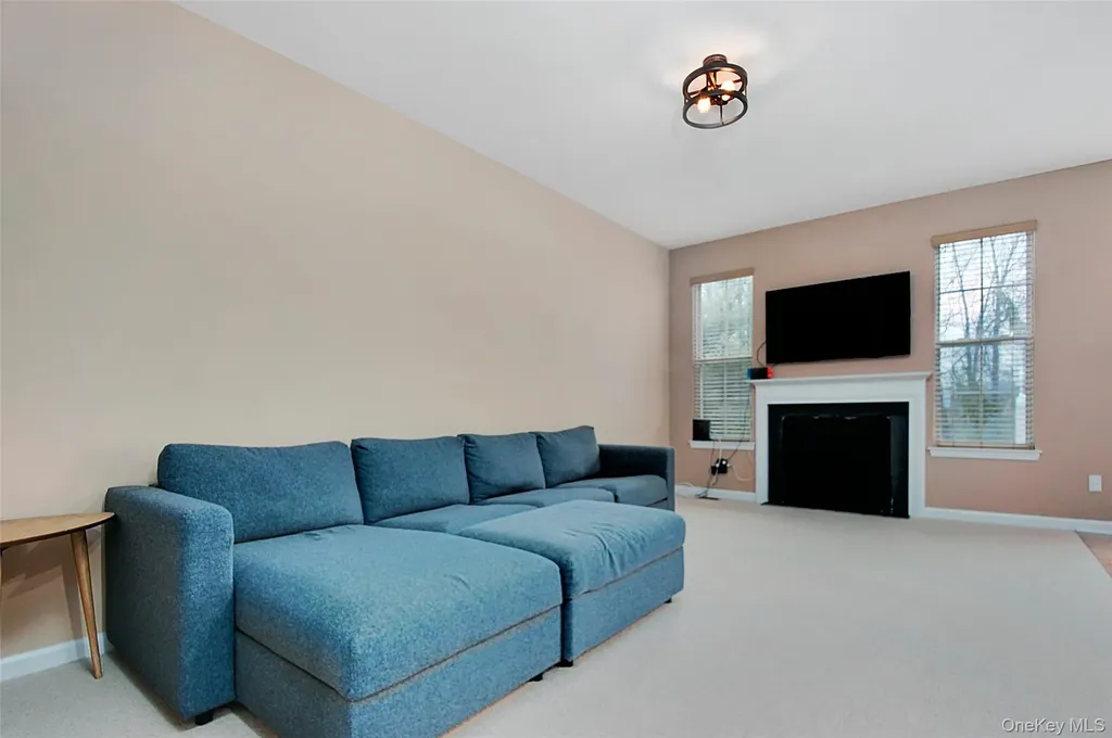 6 Webster Court Monroe NY 10950