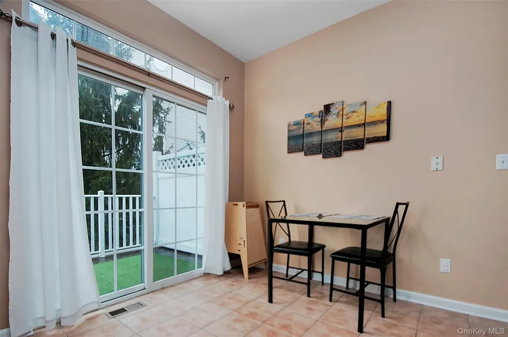 6 Webster Court Monroe NY 10950