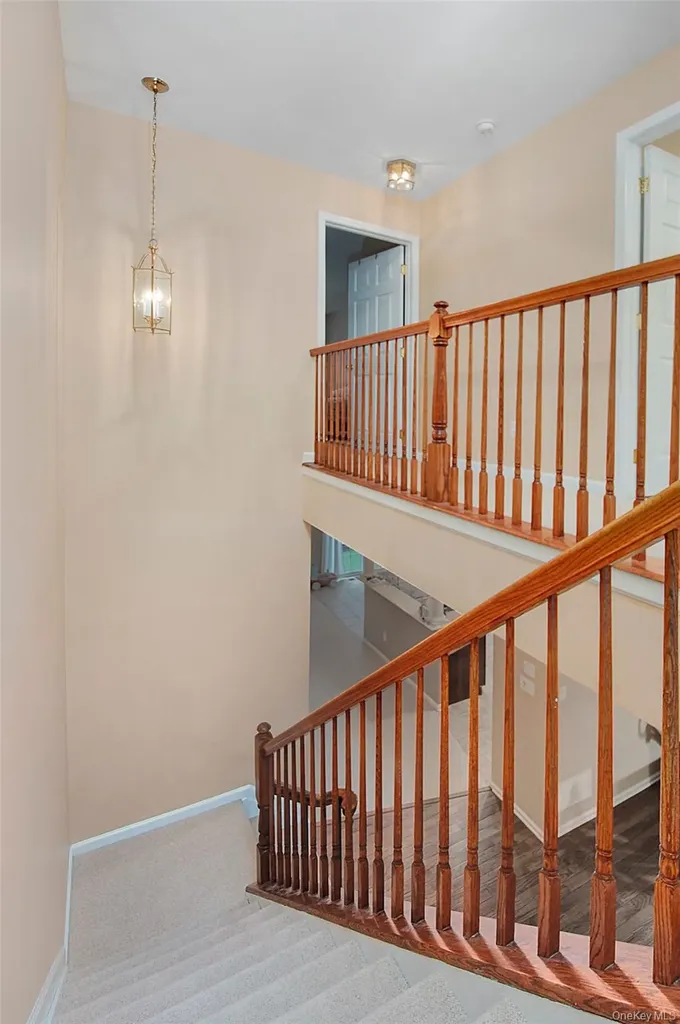 6 Webster Court Monroe NY 10950