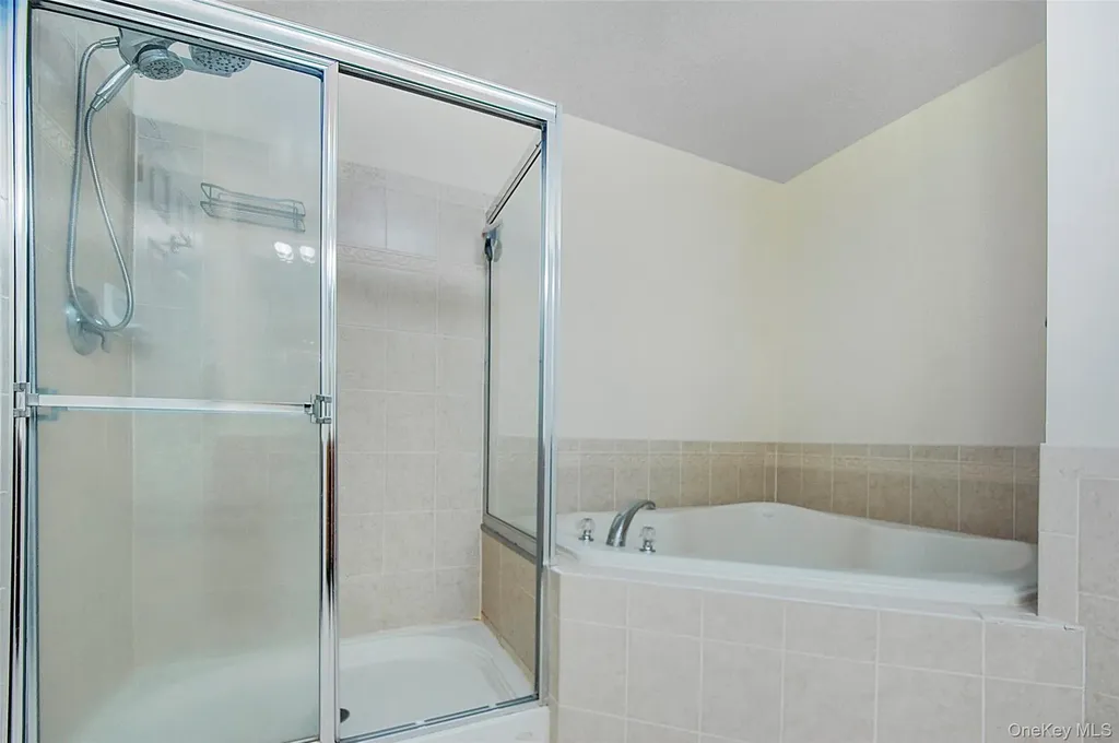 6 Webster Court Monroe NY 10950