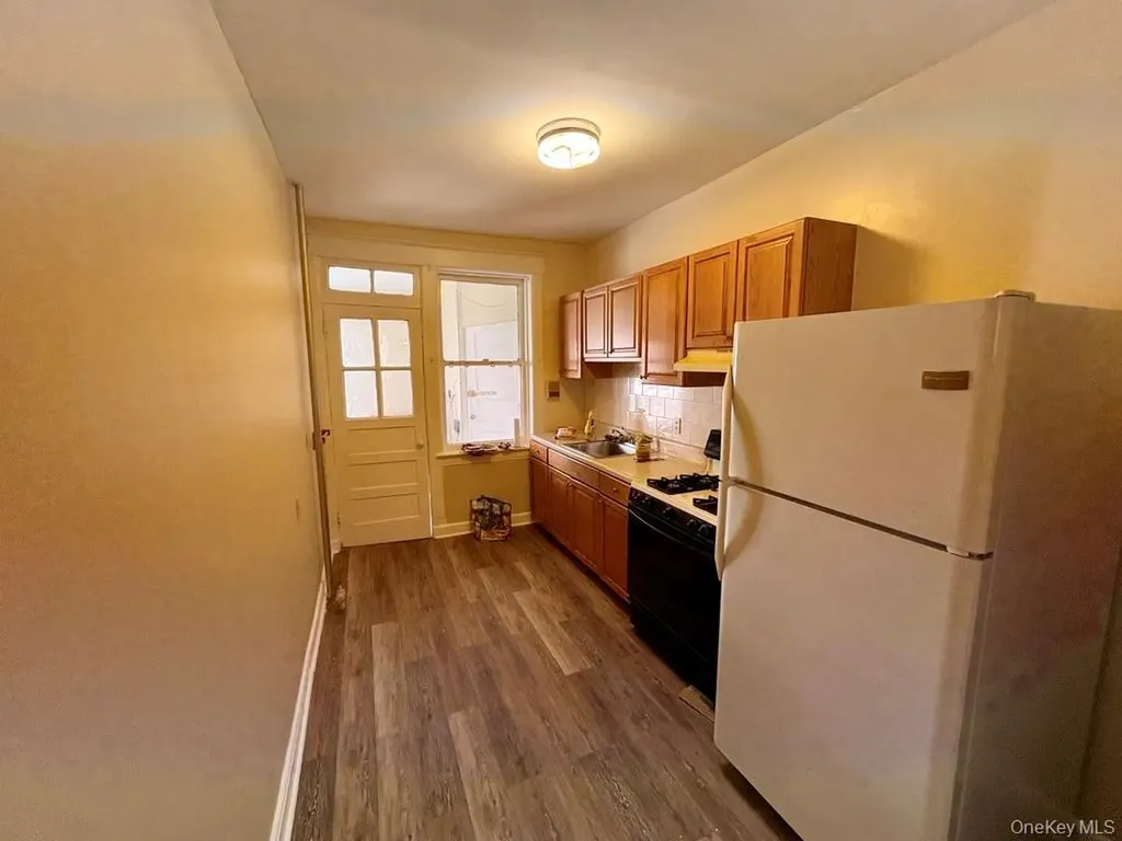 106 Mclean Avenue Yonkers NY 10705
