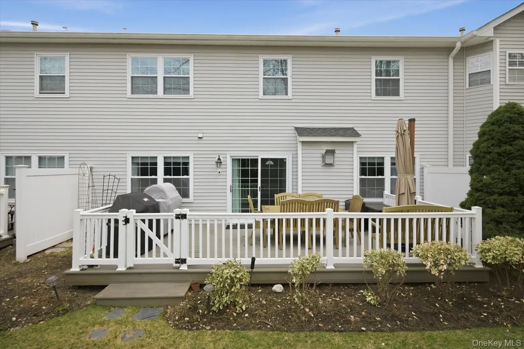 7 Monitor Road Smithtown NY 11787