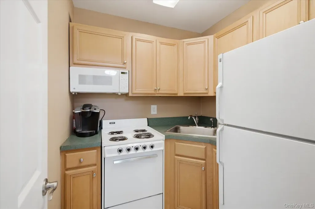 7 Monitor Road Smithtown NY 11787