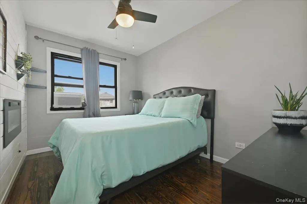 65 W Broadway Long Beach NY 11561