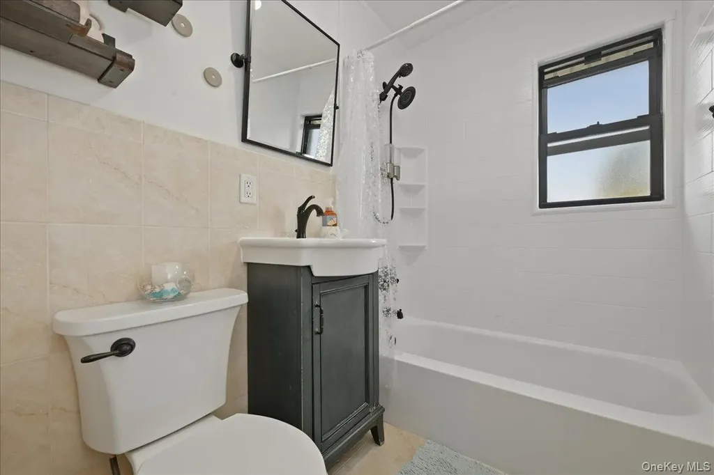 65 W Broadway Long Beach NY 11561