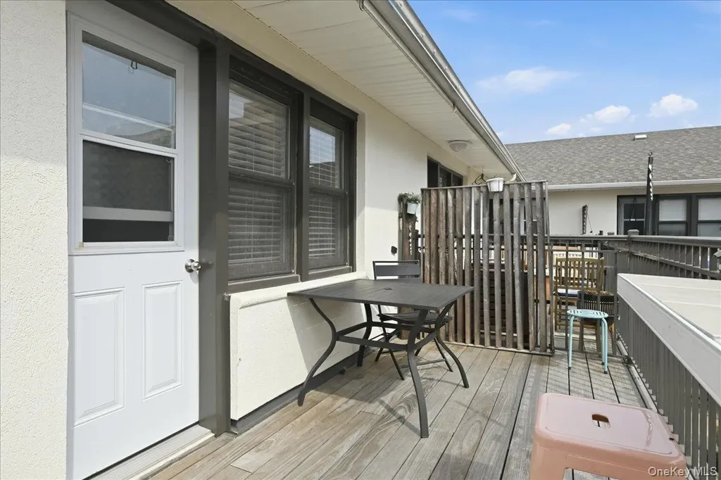 65 W Broadway Long Beach NY 11561