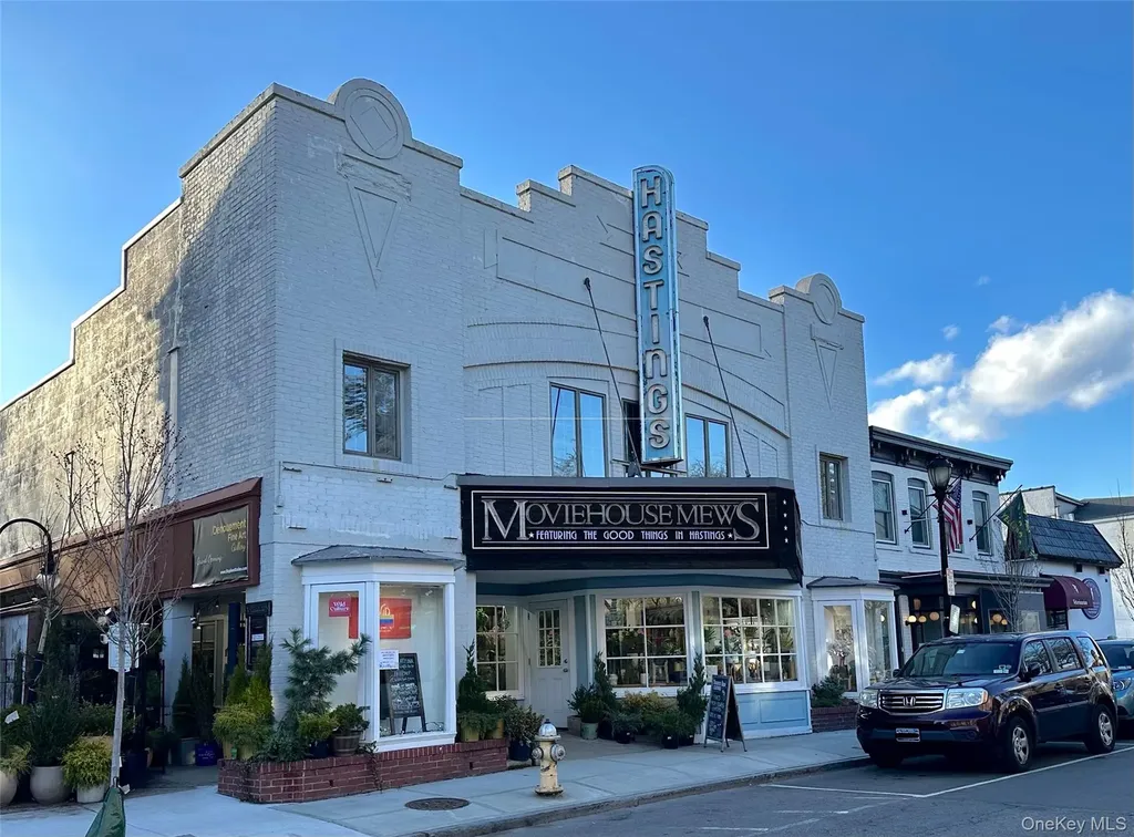 579 Warburton Avenue Hastings-on-hudson NY 10706