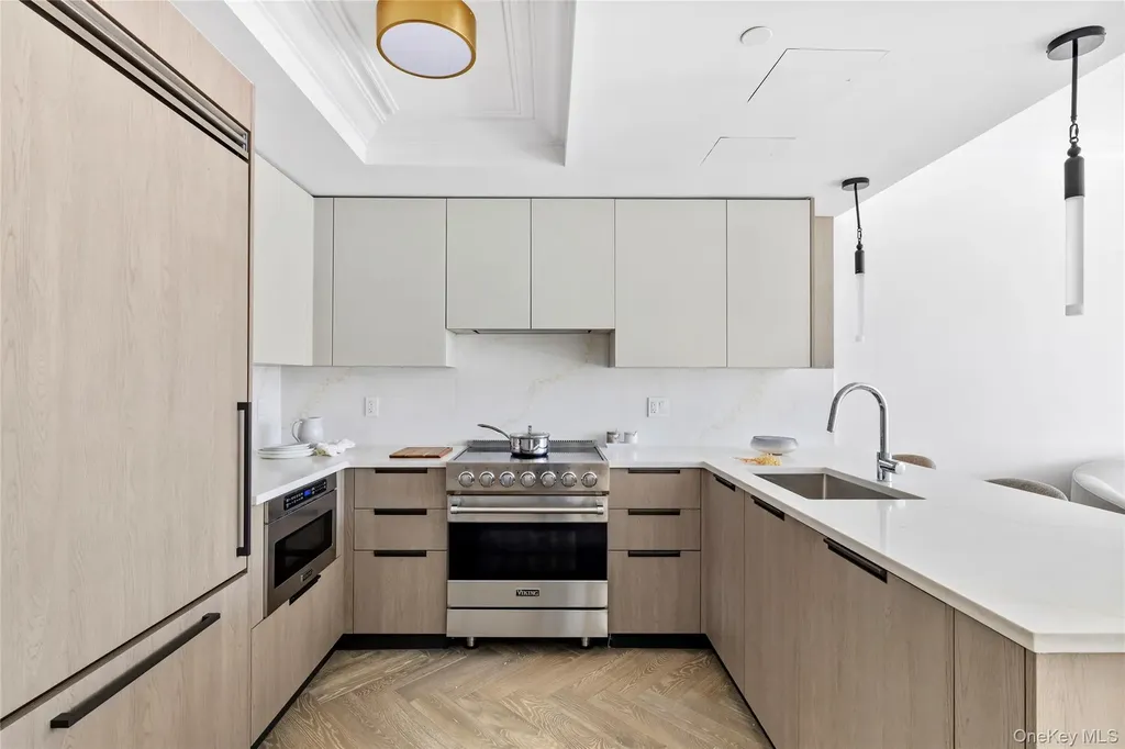 78-29 Austin Forest Hills NY 11375