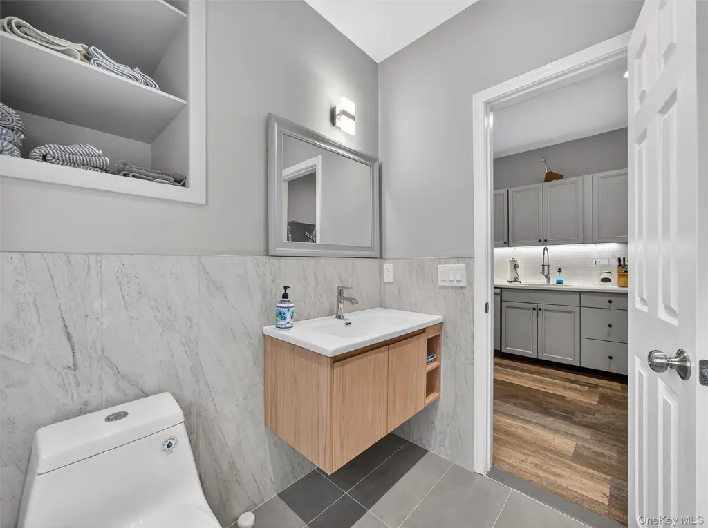 24 E Park Place Suffern NY 10901