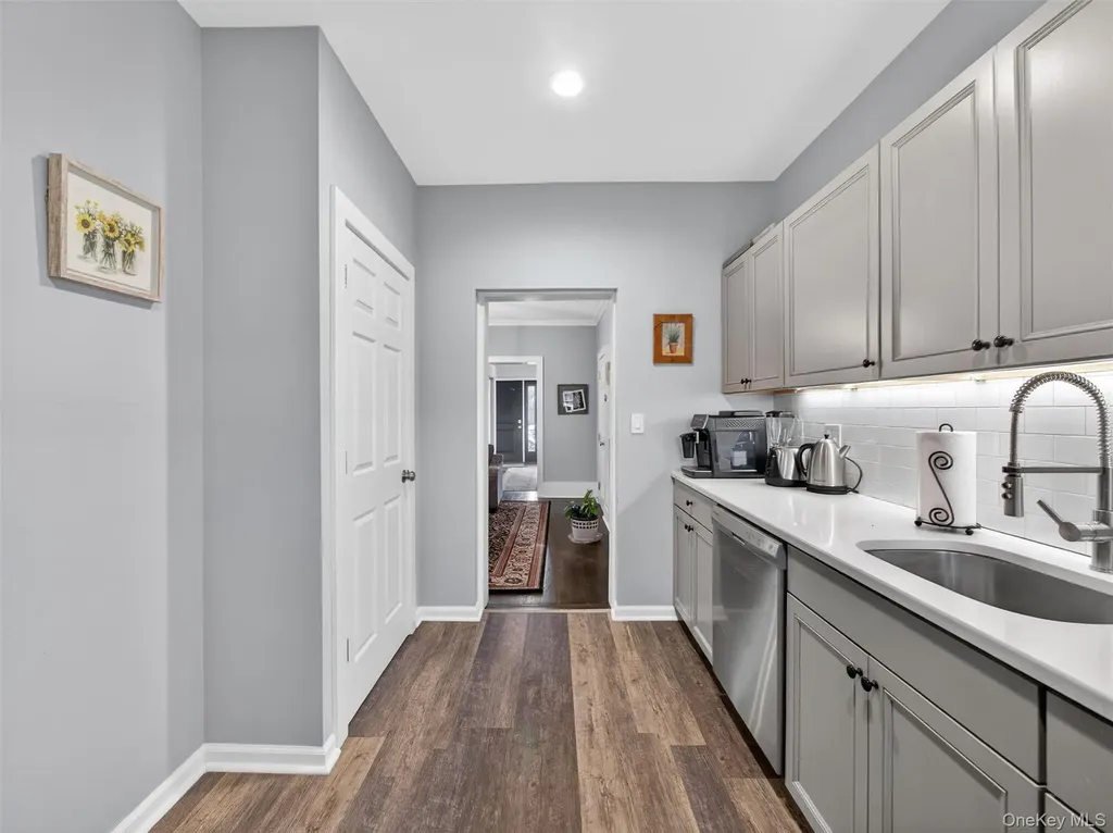 24 E Park Place Suffern NY 10901