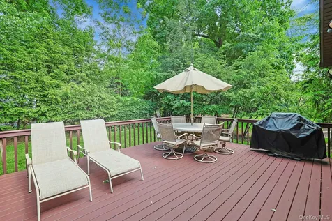 8 Sasson Terrace Valley Cottage NY 10989