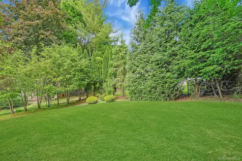 8 Sasson Terrace Valley Cottage NY 10989