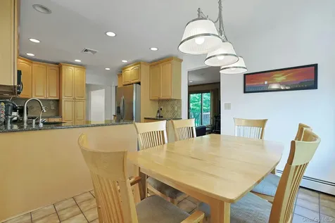 8 Sasson Terrace Valley Cottage NY 10989