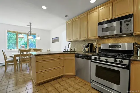 8 Sasson Terrace Valley Cottage NY 10989